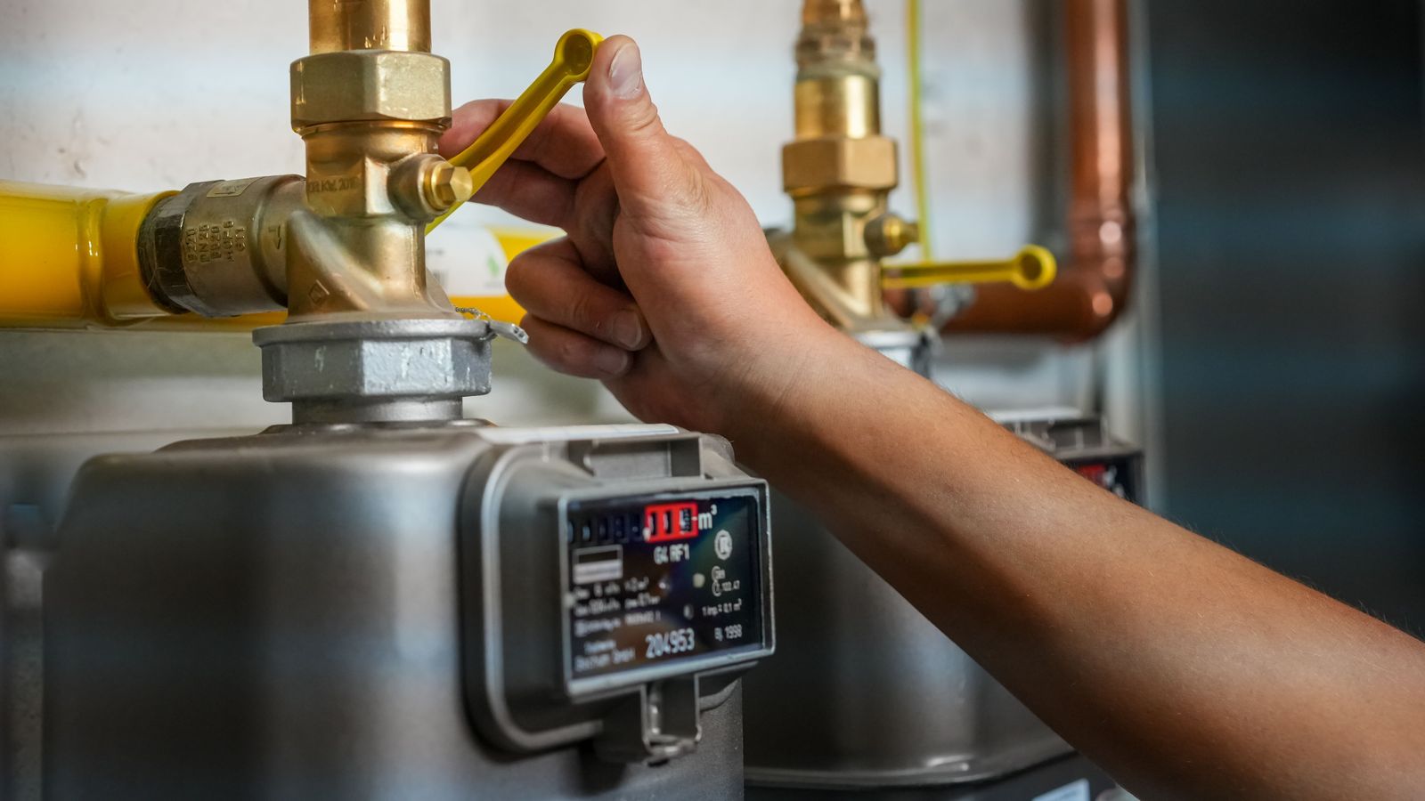 Hand turning valve on a gas meter